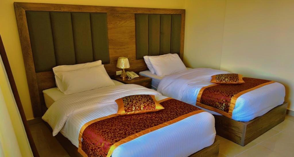 Shaqilath Hotel Ваді-Муса Екстер'єр фото